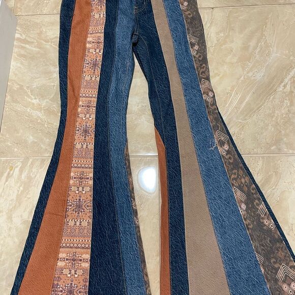 Patchwork Flare Jeans - Picture 2 of 7